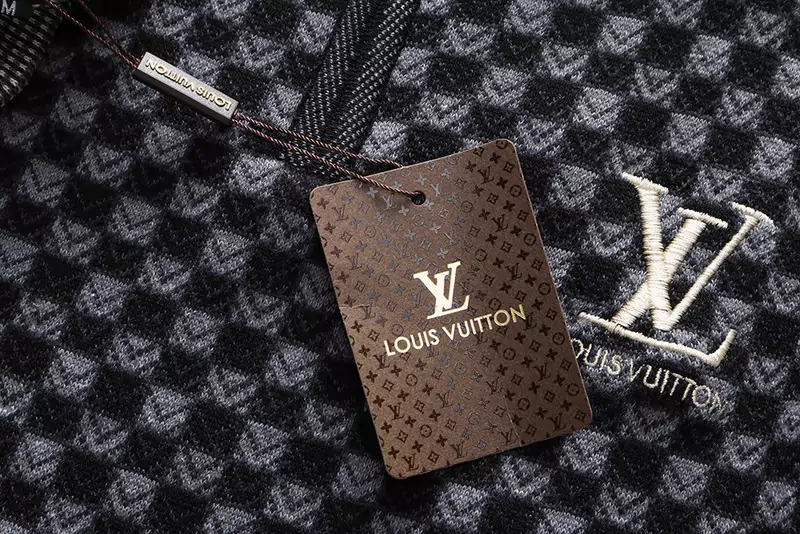 louis vuitton pulls luxury clothing top zipper logo